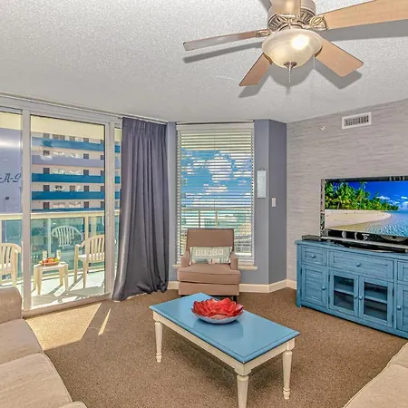 Malibu Pointe Beach Club - Across The Street From The Ocean! Sleeps 13 Guests! Villa